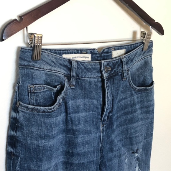 Anthropologie Pilcro Buckle Distressed Boyfriend Jean - Picture 3 of 8